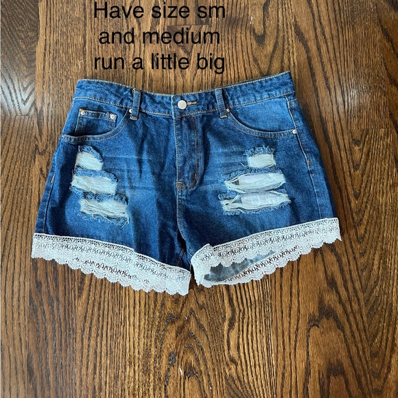 Summer Purge. All clothes are between a 4-6 never worn - Picture 14 of 16